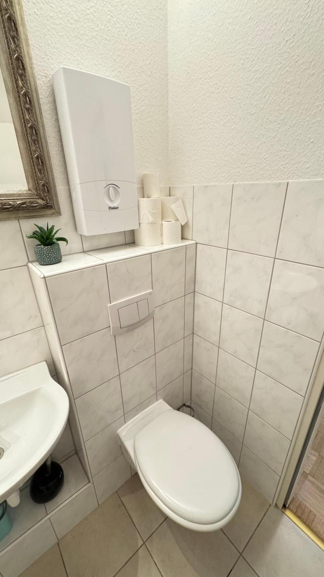 Monteur & Messezimmer Ratingen-Duesseldorf Exteriör bild